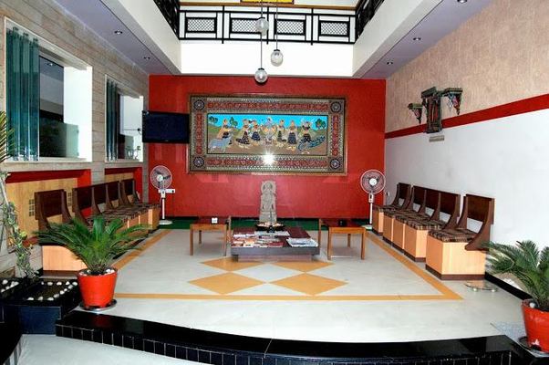 Shiv Hotel